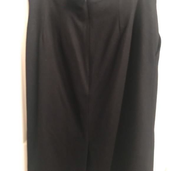 Beautiful 2 piece suit; sparkles thruout jacket - Picture 6 of 9